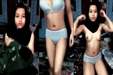 Bokep Indo Ukhti Bugil Colmek Bikin Crot 1 poster