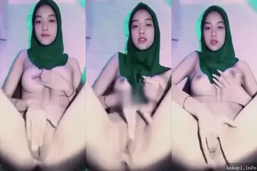 Bokep Jilbab Cantik Colmek Basah Sampai Muncrat Amatir poster