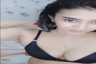 Bokep VCS Kak Amel Short Hair Ngangkang Colmek poster