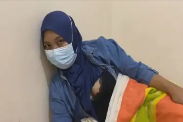 Jilbab Bispak Bikin Penasaran Wajah Asli WOT HD poster