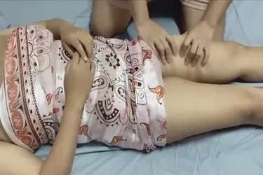 Kakek Tua Nikmati Goyangan Gadis Muda Liar poster