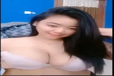 Live Show Cewek Cantik Goyang Erotis poster